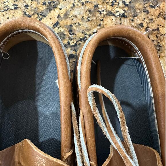 L.L.Bean Bean Boots – Women’s Size 7B – Classic Duck Shoes - Picture 2 of 5